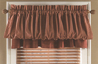 Blouson Valances